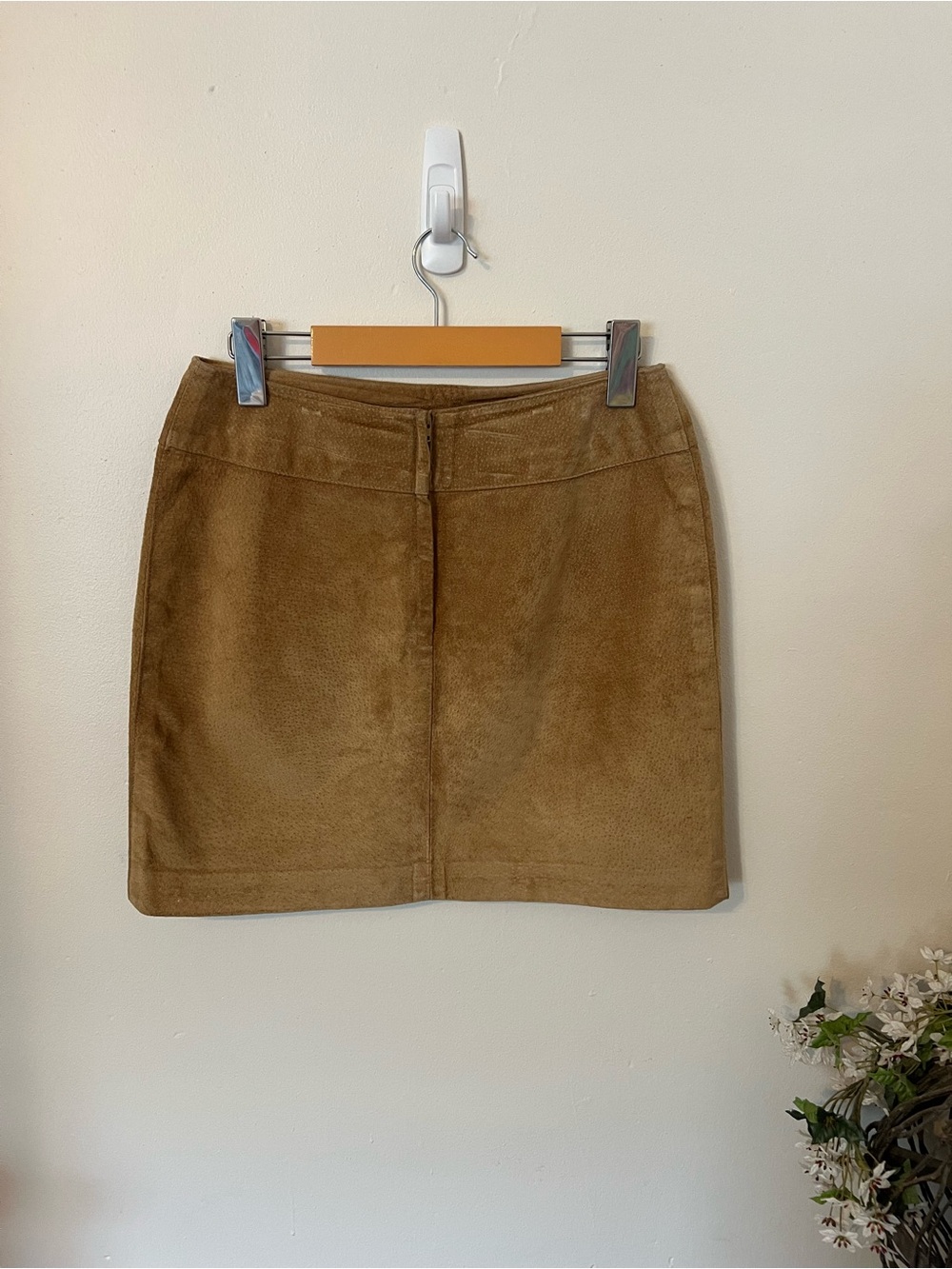 Vintage Y2K Genuine Suede Leather Mini Skirt Camel Tan Size 3/4 Made in Canada - Picture 3 of 5